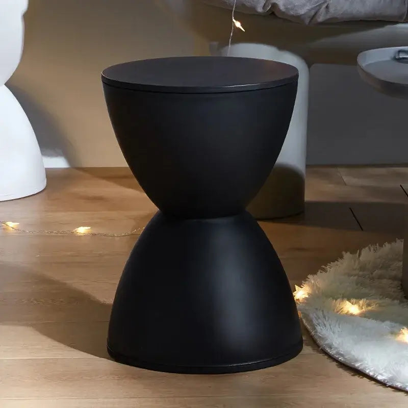 Tabouret créatif multicolore minimaliste noir moderne pour intérieur contemporain